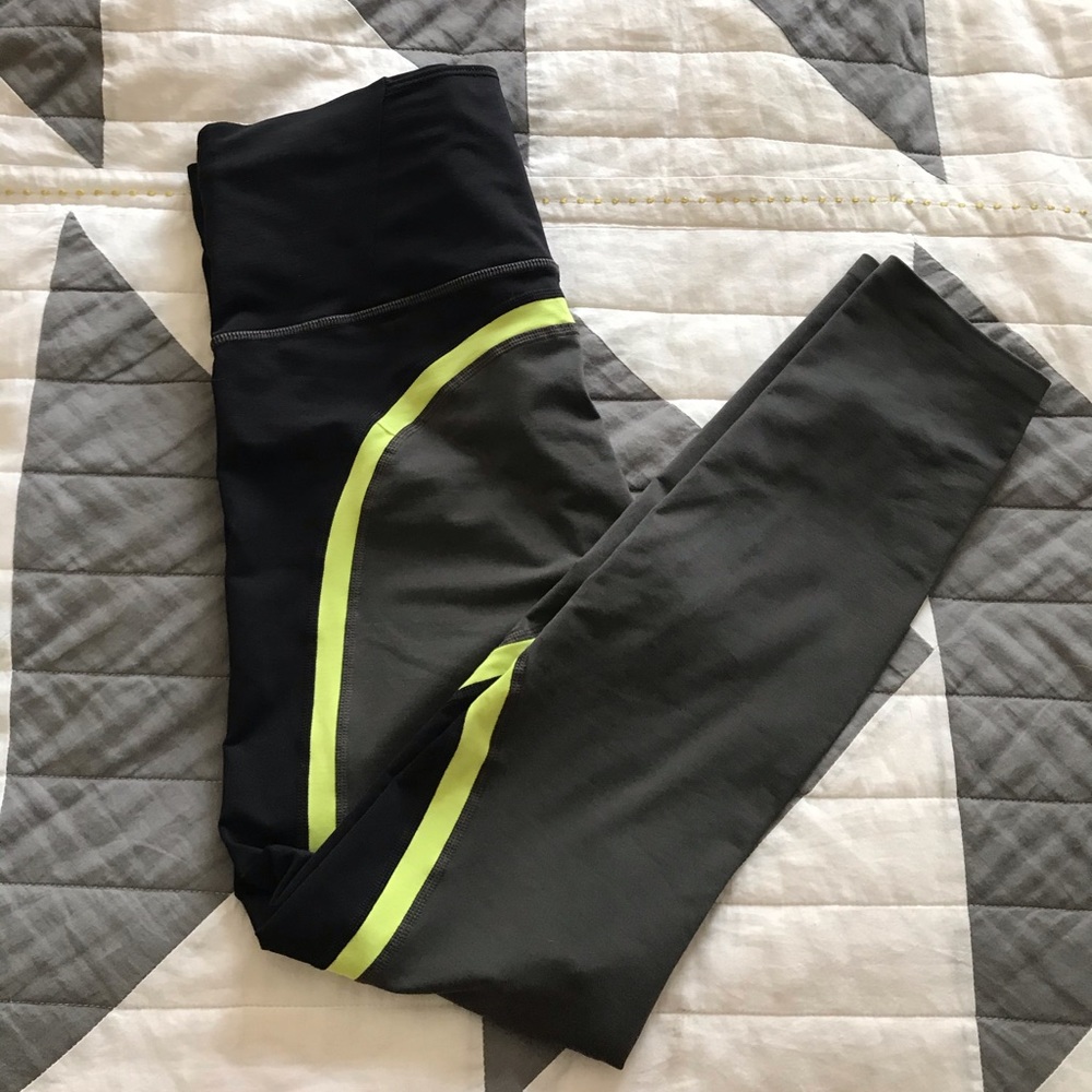 Athleta Spar High Waist 7/8 Color Block Leggings - Picture 9 of 9